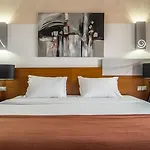 Aqua Pedra Dos Bicos Design - Adults Friendly 알부페이라