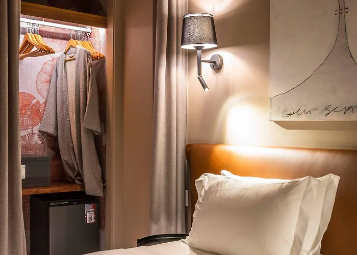 Aqua Pedra Dos Bicos Design - Adults Friendly